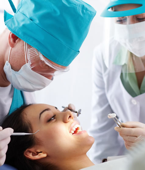Cirujano dental Elche - Gustavo Garcia del Rio